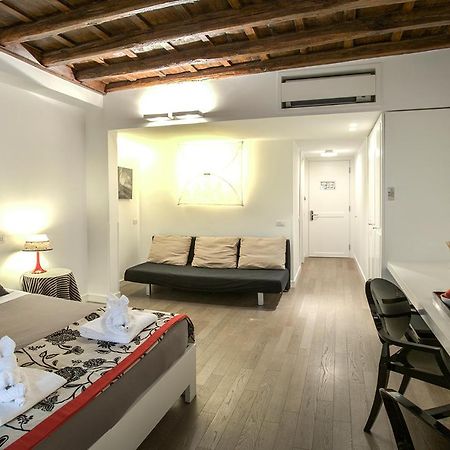 Relais Fori Imperiali Hotel โรม ภายนอก รูปภาพ